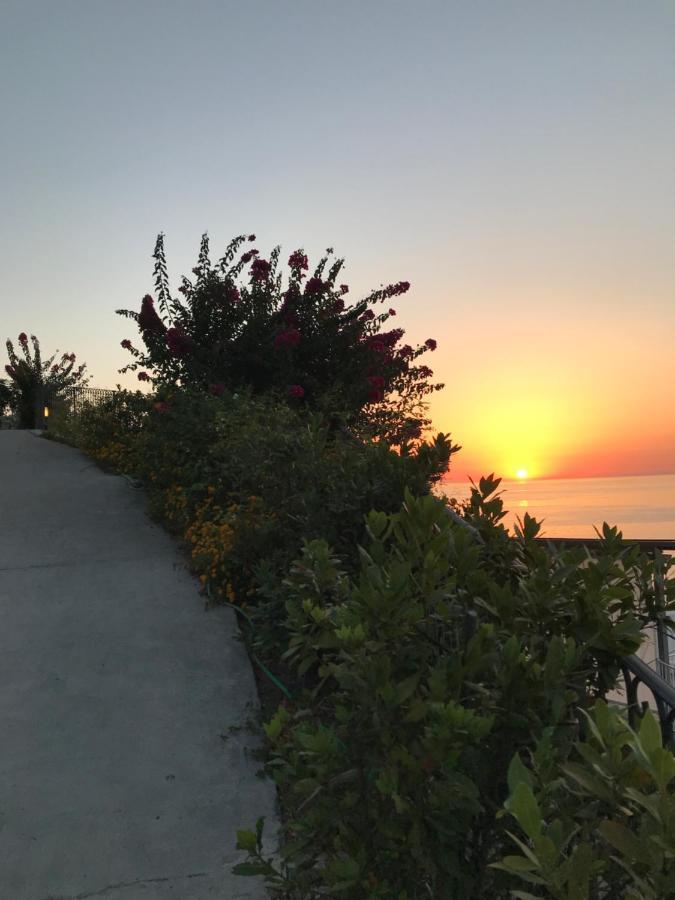 Oltremare Residence Hotel Lipari  Exterior foto